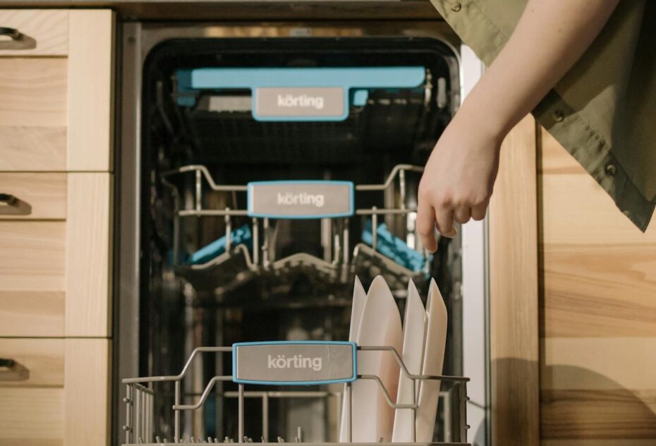 The Best UV Light Dishwashers: Your Ultimate Guide to Hygienic Cleaning